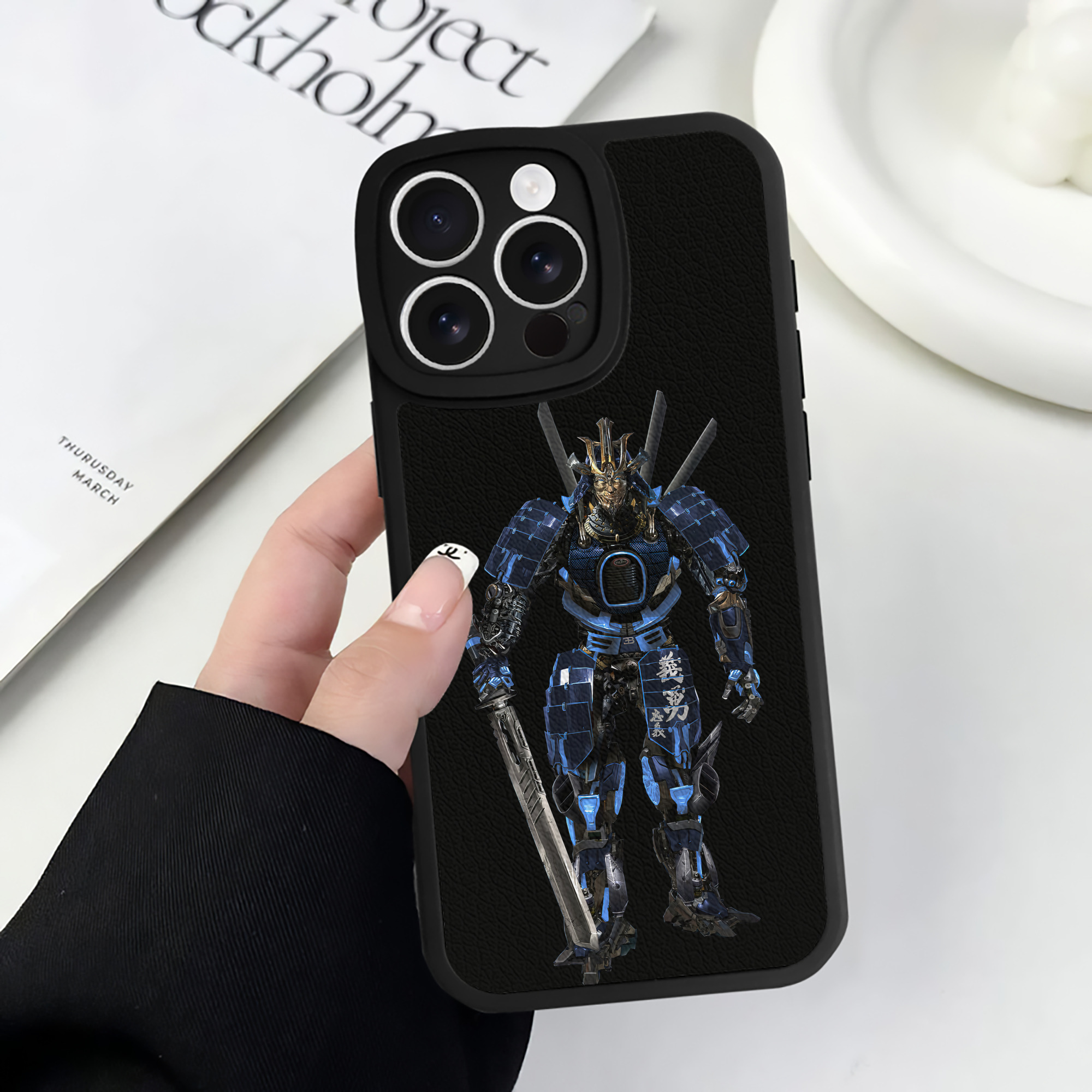 （画像用） Transformers トランスフォーマー 【iPhone 16シリーズ対応】シリコンスマホケース（レザー調） 材質：シリコン